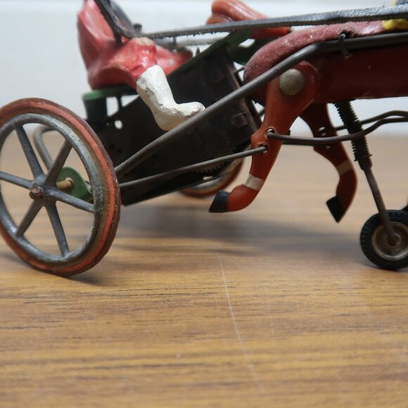 Arabian Tin Harness Racing Wind-Up Toy with Key - Picture 6 of 11